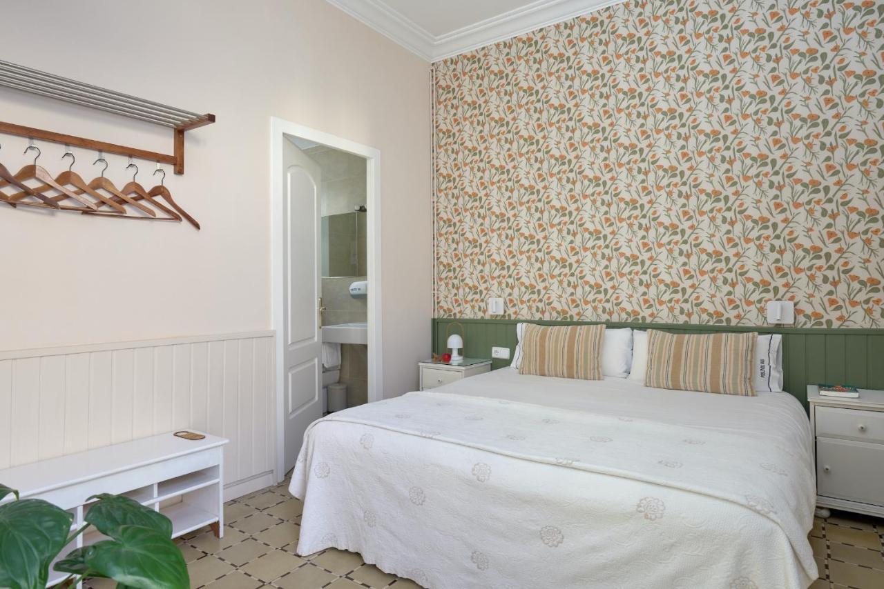 Hostal Poblenou Барселона Екстериор снимка