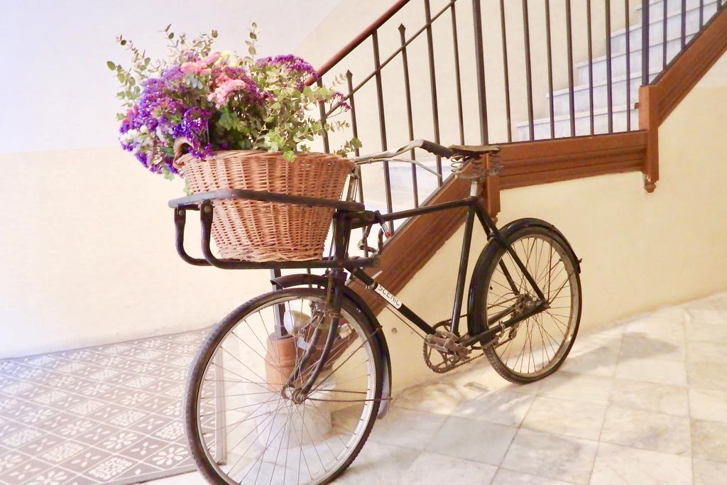 Hostal Poblenou Барселона Екстериор снимка