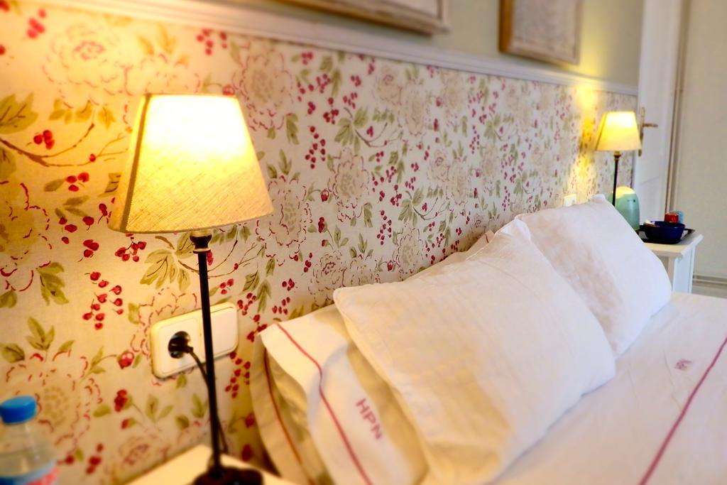 Hostal Poblenou Барселона Екстериор снимка