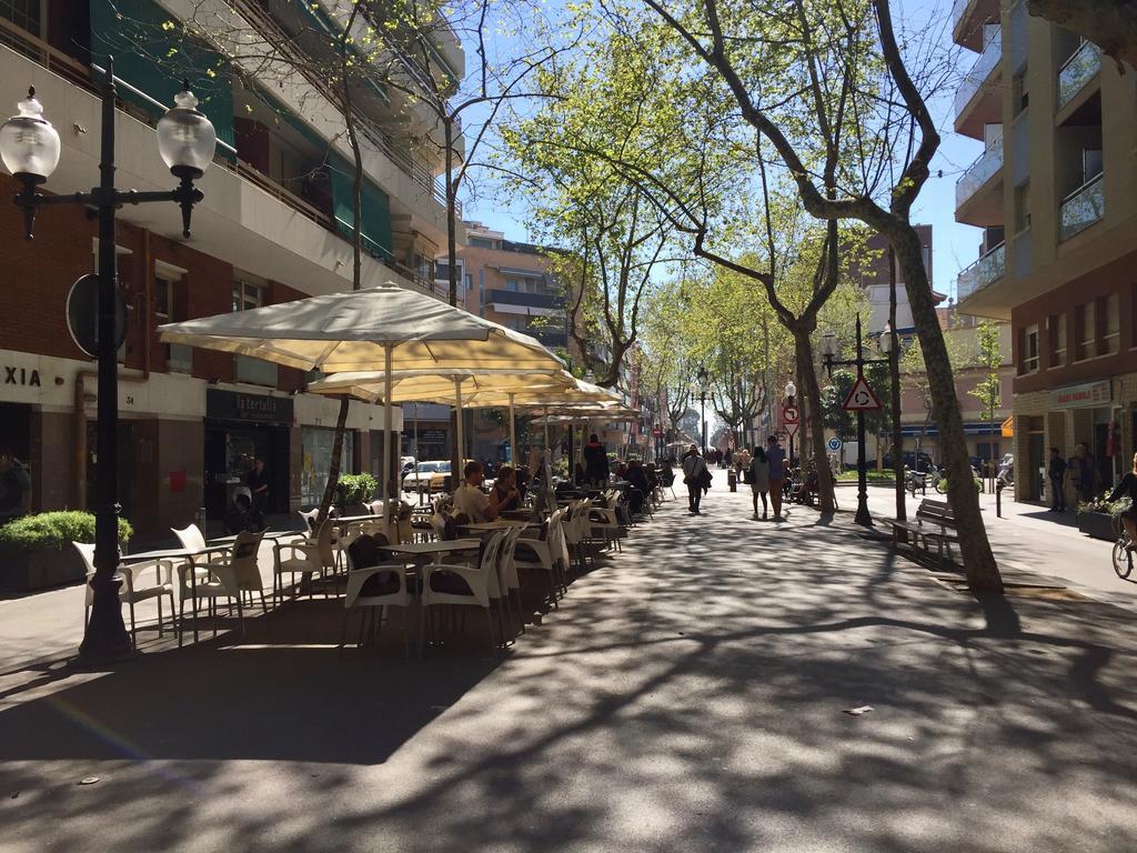 Hostal Poblenou Барселона Екстериор снимка