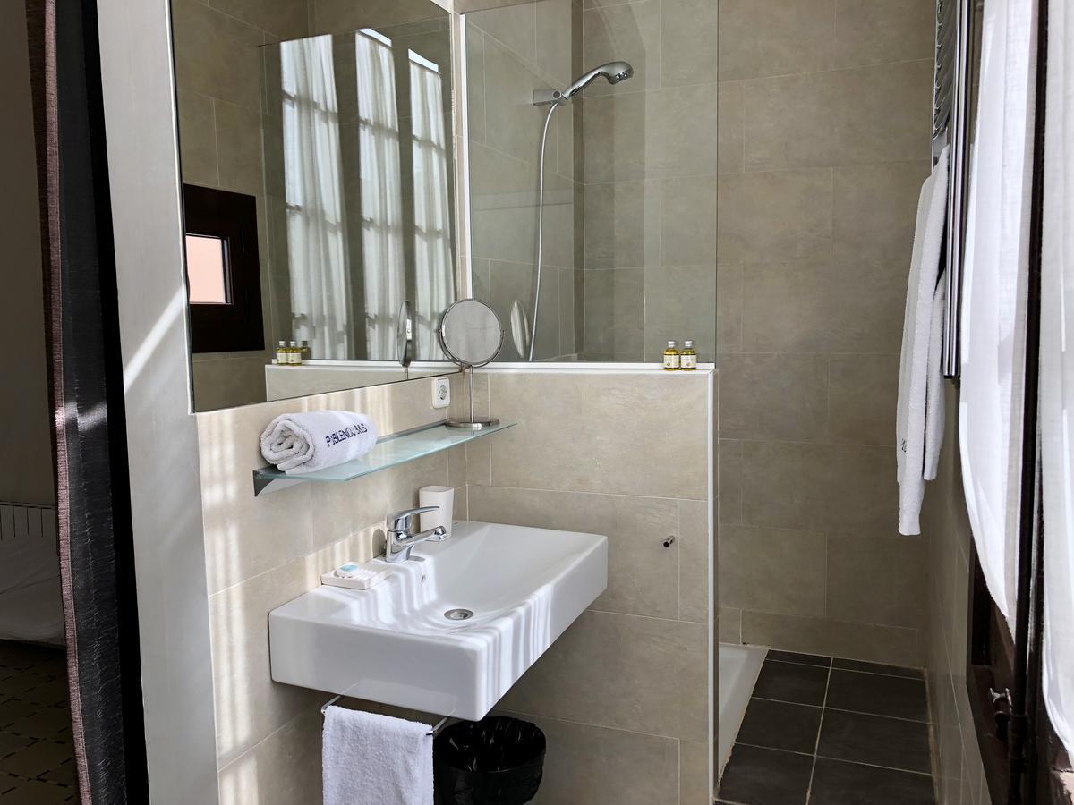 Hostal Poblenou Барселона Екстериор снимка